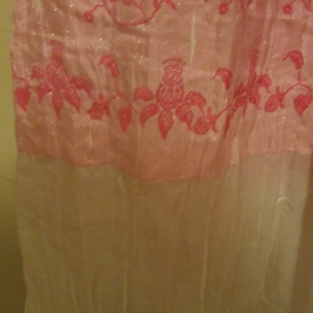 Dress - Picture 4 of 5